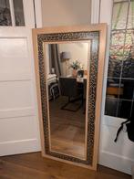 Grote spiegel met tijgerprint omlijsting, Ophalen, Zo goed als nieuw, Minder dan 100 cm, Rechthoekig