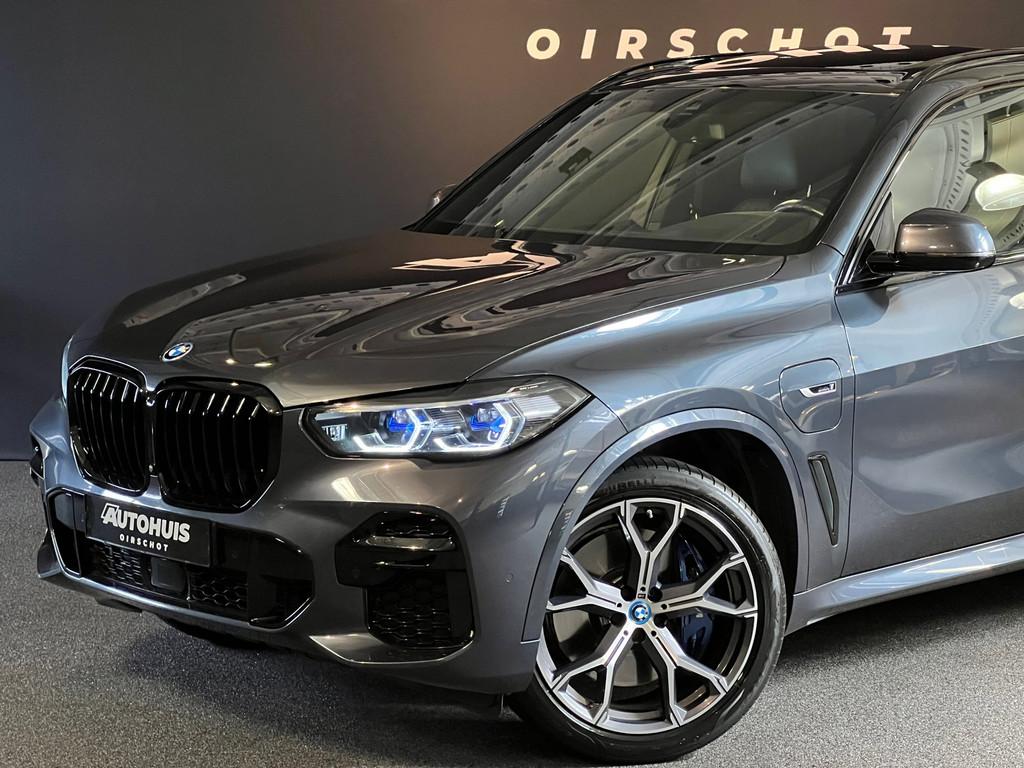 BMW X5 XDrive45e High Executive Edition M Pano/ 21"/ Carbon/, Auto's, BMW, Gebruikt, 394 pk, 21 kWh, Vierwielaandrijving