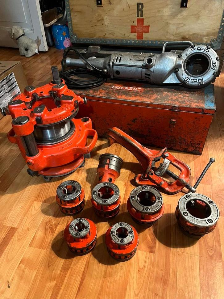 Ridgid 700 Draadsnijmachine tot 4 inch! overcomplete set, Auto diversen, Autospeakers, Ophalen