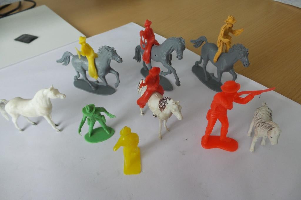 speelgoed paarden en cowboys jaren 70, Verzamelen, Poppetjes en Figuurtjes, Ophalen of Verzenden, Zo goed als nieuw