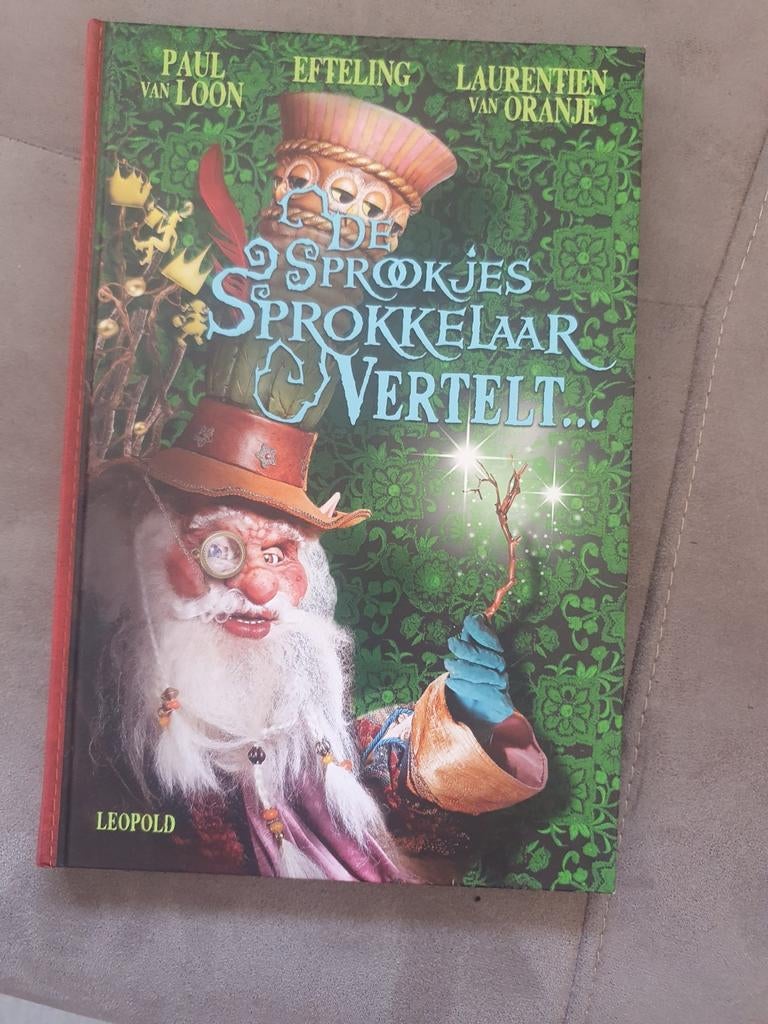 Te koop De sprookjes sprokkelaar vertelt boek, Ophalen of Verzenden, Zo goed als nieuw, Overige typen