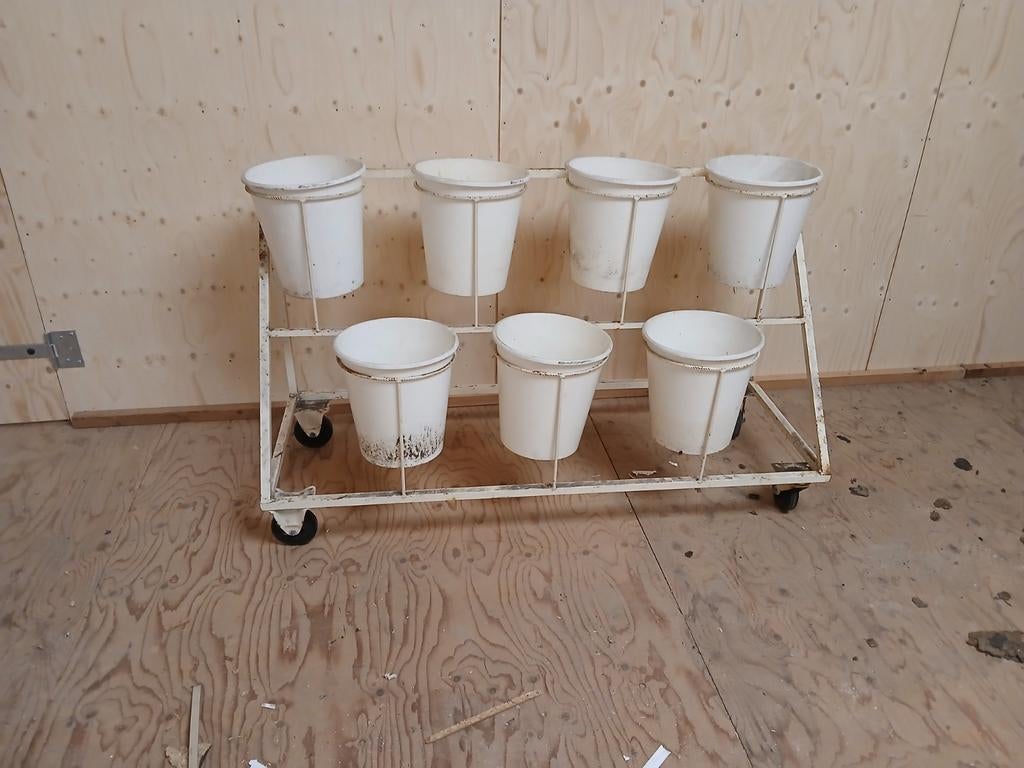 Plantentrolley met 7 witte potten, Ophalen, Kunststof, Gebruikt, 100 cm of meer