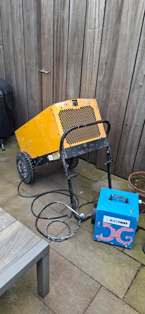 Bouwdroger en kachel, Doe-het-zelf en Verbouw, Ophalen, Gebruikt