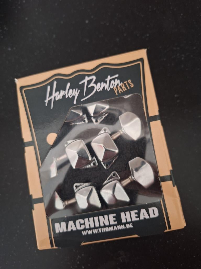 Nieuwe gitaar stemknoppen (Harley Benton Parts), Muziek en Instrumenten, Ophalen of Verzenden