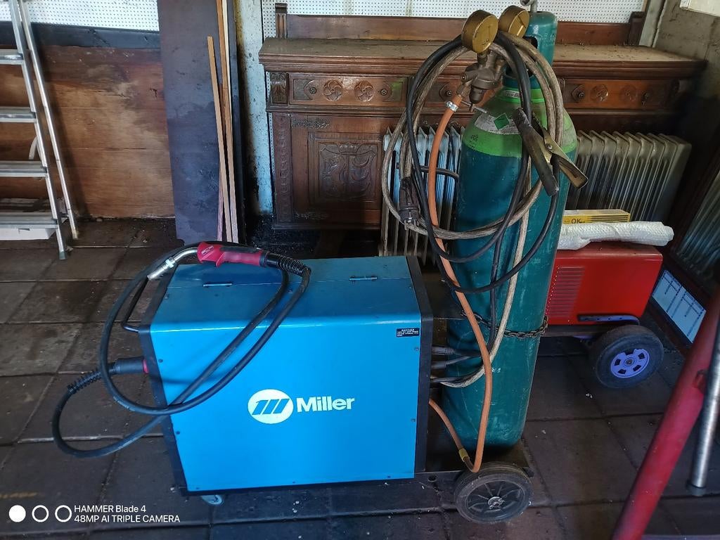 Miller Compactblu 201 MIG-lasmachine.  220V, Ophalen, Gebruikt, 150 tot 250 ampère, Co2
