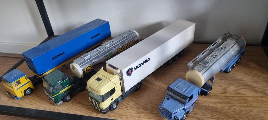 Modelen te koop, Hobby en Vrije tijd, Modelauto's | 1:50, Ophalen, Bus of Vrachtwagen, Lion Toys
