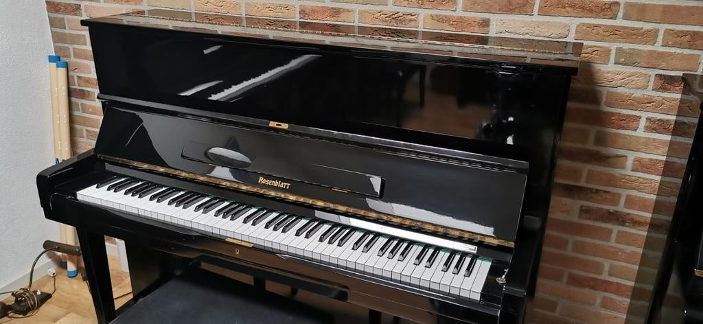 Piano Rosenblatt hoogglans zwart met bankje kwaliteits piano, Muziek en Instrumenten, Piano's, Gebruikt, Zwart, Ophalen of Verzenden