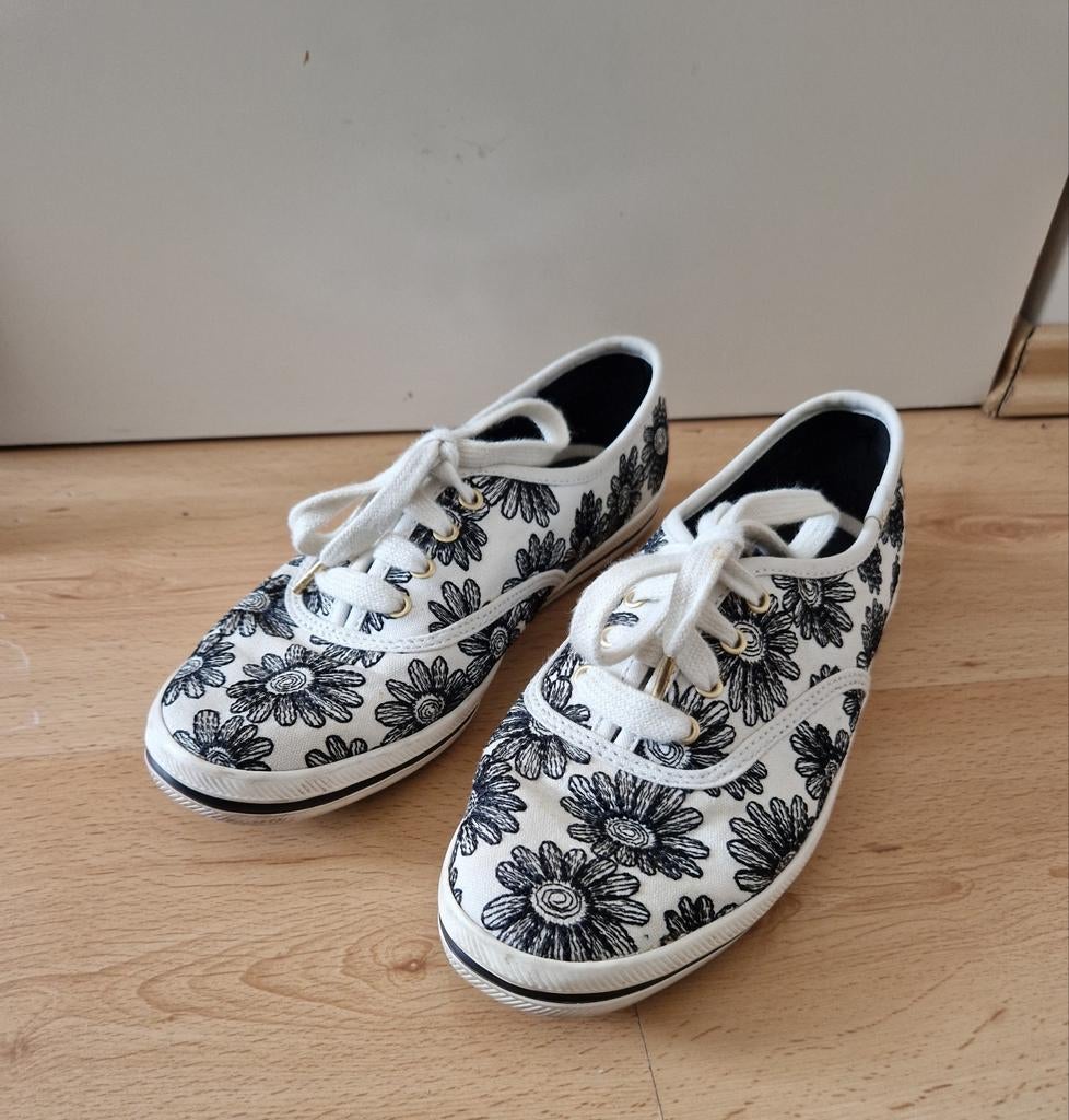 Kate spade keds sneakers gympen maat 37 madeliefjes daisy, Kleding | Dames, Ophalen of Verzenden, Zo goed als nieuw, Sneakers of Gympen