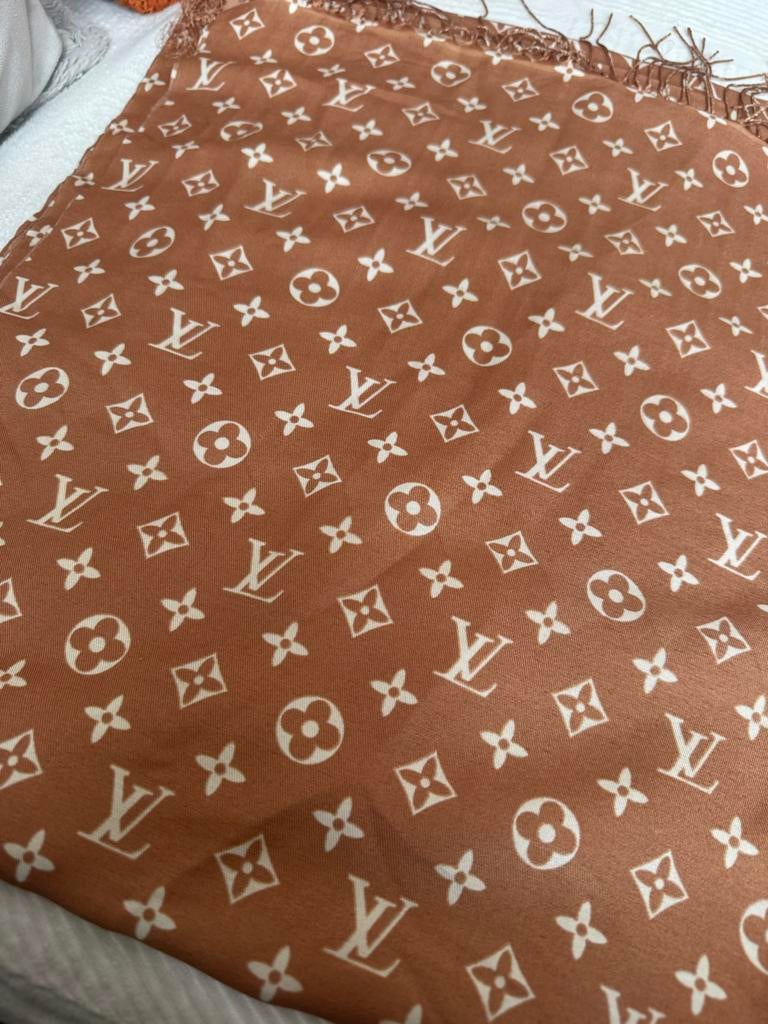 Bruine sjaal met patroon, Ophalen of Verzenden, Gedragen, Sjaal