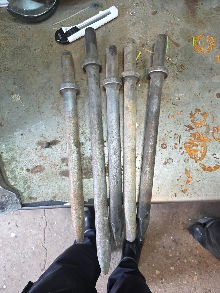 Beitels voor pneumatische sloophamer, Doe-het-zelf en Verbouw, Gereedschap | Overige machines, Ophalen of Verzenden, Gebruikt