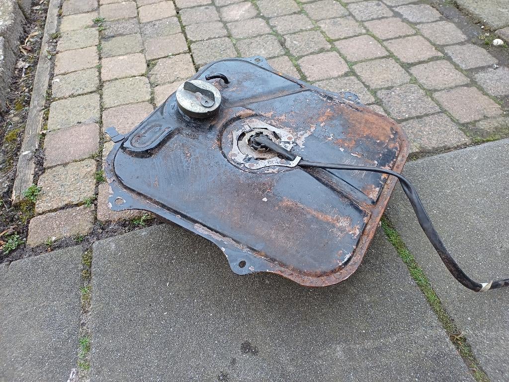 Benzinetank SYM o.a Jungle/Jet Euro X, Fietsen en Brommers, Brommeronderdelen | Scooters, Ophalen of Verzenden, Gebruikt, Tank