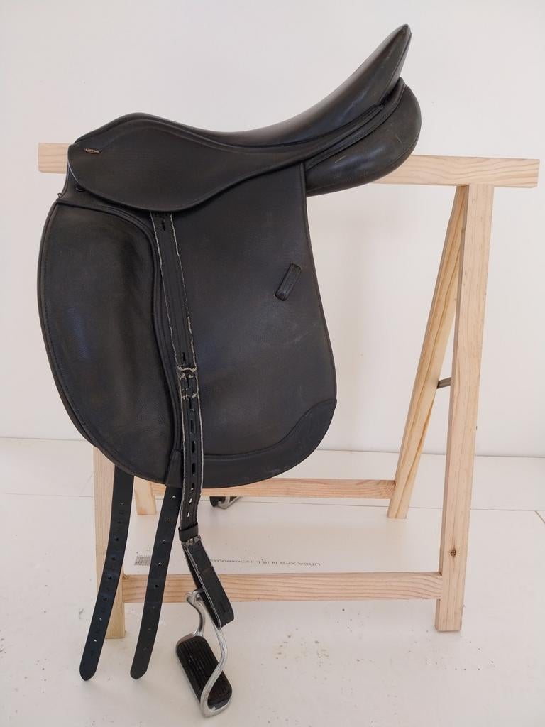 Tekna LeTek zadel 18 inch zadel wol gevuld. Incl beugels., Ophalen of Verzenden, Dressuur