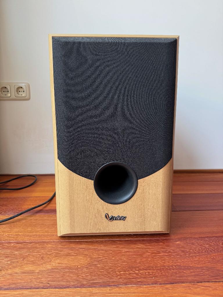 subwoofer, merk Infinity, Audio, Tv en Foto, Luidsprekers, Subwoofer, Zo goed als nieuw, 120 watt of meer, Ophalen