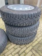 Uniroyal winterbanden op velg 165/70/13 Peugeot 205, Auto-onderdelen, Banden en Velgen, Ophalen, Gebruikt, 13 inch, Banden en Velgen