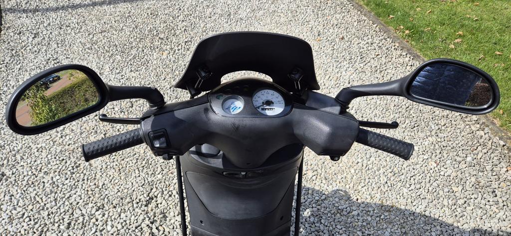 ZIP 80 cc Scooter zwart, Fietsen en Brommers, Ophalen, Gebruikt, 80 cc, Benzine