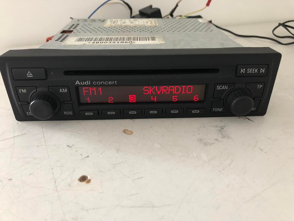 ORIGINEEL AUDI A2 TT A4 A6 A8 CONCERT RADIO CD SPELER BOSE, Ophalen of Verzenden, Zo goed als nieuw