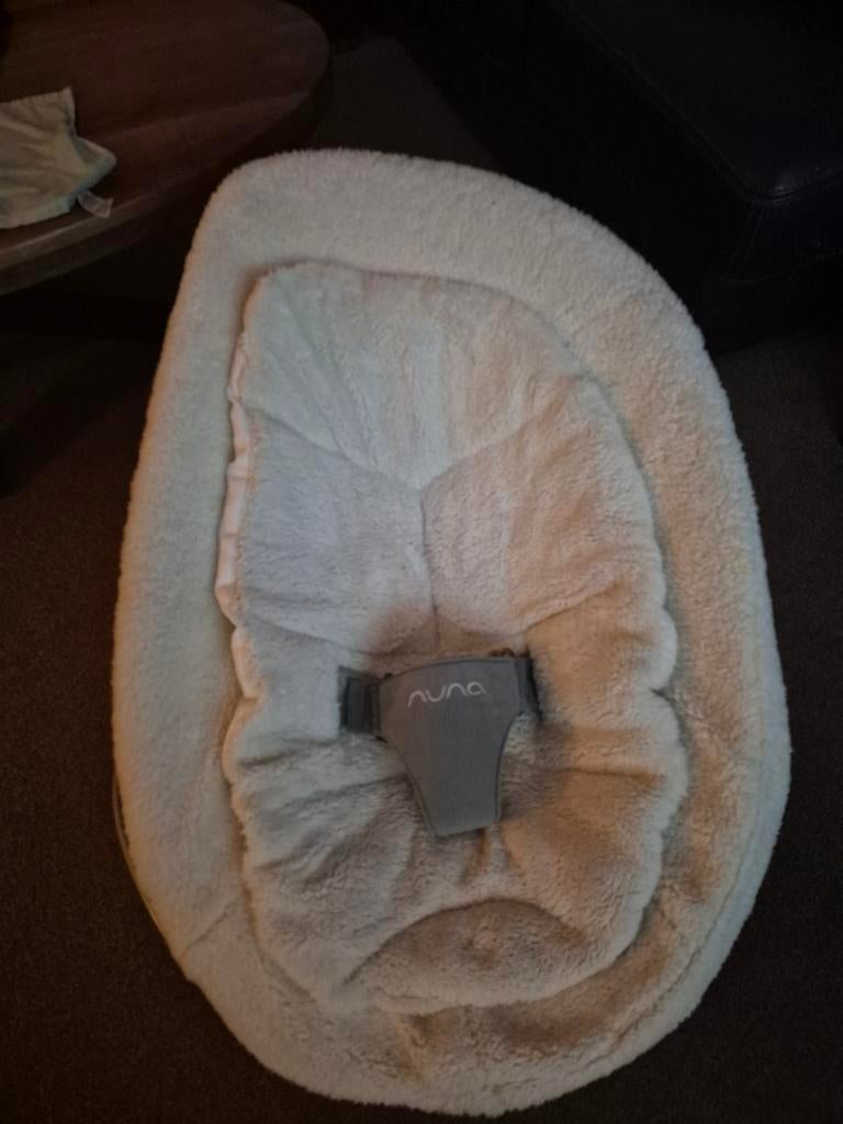 Nuna wipstoel, Schommelstoel, Verstelbaar, Zo goed als nieuw, Ophalen