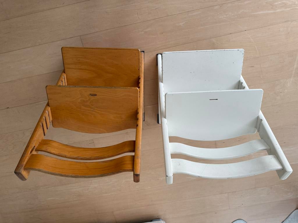 Twee Stokke Tripp Trapp stoelen: oud en minder oud model, Kinderen en Baby's, Kinderstoelen, Ophalen of Verzenden, Gebruikt, Meegroeistoel