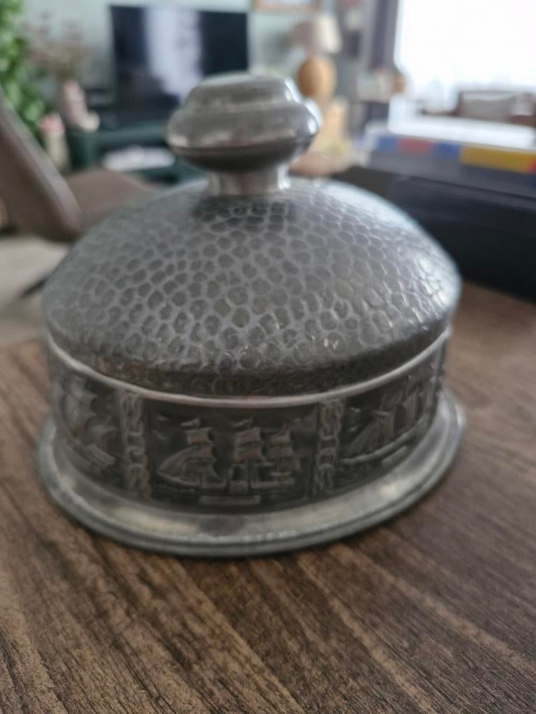 Tinnen bakje met schepen afbeeldingen, Antiek en Kunst, Antiek | Tin, Ophalen of Verzenden