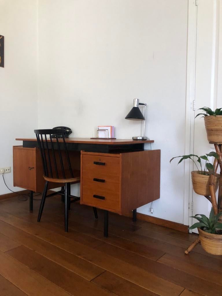 Vintage Pastoe bureau met zwevend blad, Huis en Inrichting, Bureaus, Gebruikt, Vintage, Ophalen of Verzenden, Overige merken