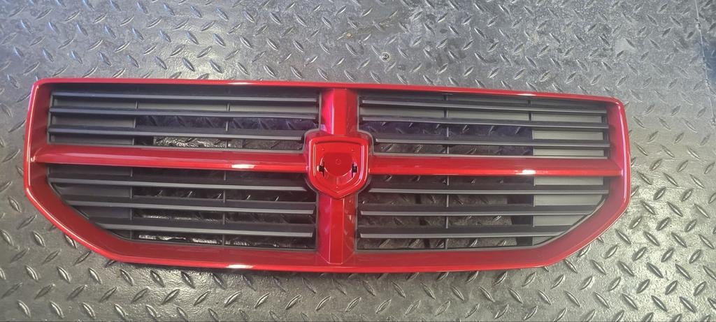 Grille Dodge Caliber 2007-2012 - Inferno Rood (OEM), Ophalen of Verzenden, Gebruikt, Voor, Dodge