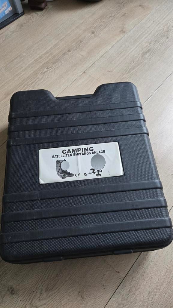 Globo camping satelliet schotel, zgan, Audio, Tv en Foto, Schotelantennes, Ophalen of Verzenden, Zo goed als nieuw, (Schotel)antenne