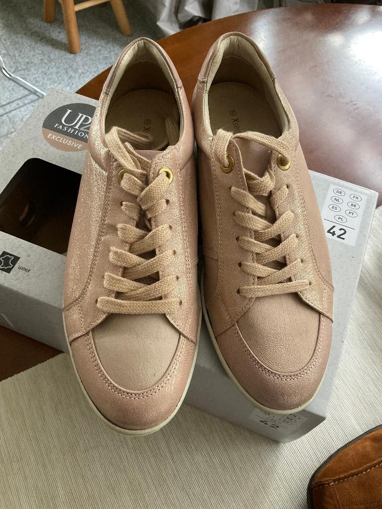 schoenen, Kleding | Dames, Schoenen, Nieuw, Sneakers of Gympen, Overige kleuren, Ophalen of Verzenden