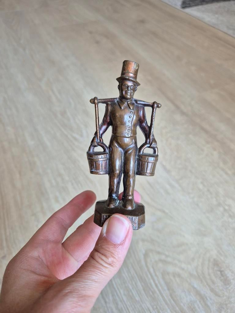 Vintage Hummel Hamburg beeldje - Melkboer, Ophalen of Verzenden, Gebruikt, Mens