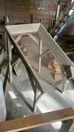 Oude houten zeef / droogrek, Ophalen