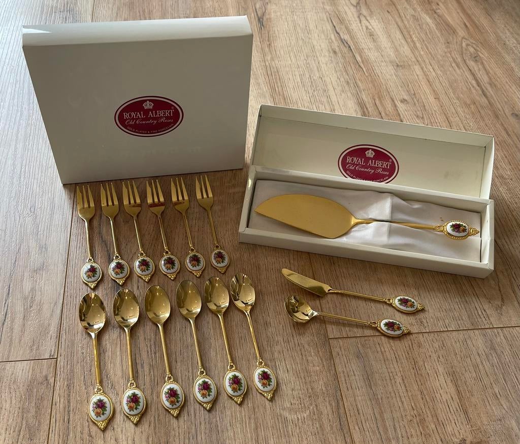 Zeldzaam royal albert old country rose gebaksset, Verzenden