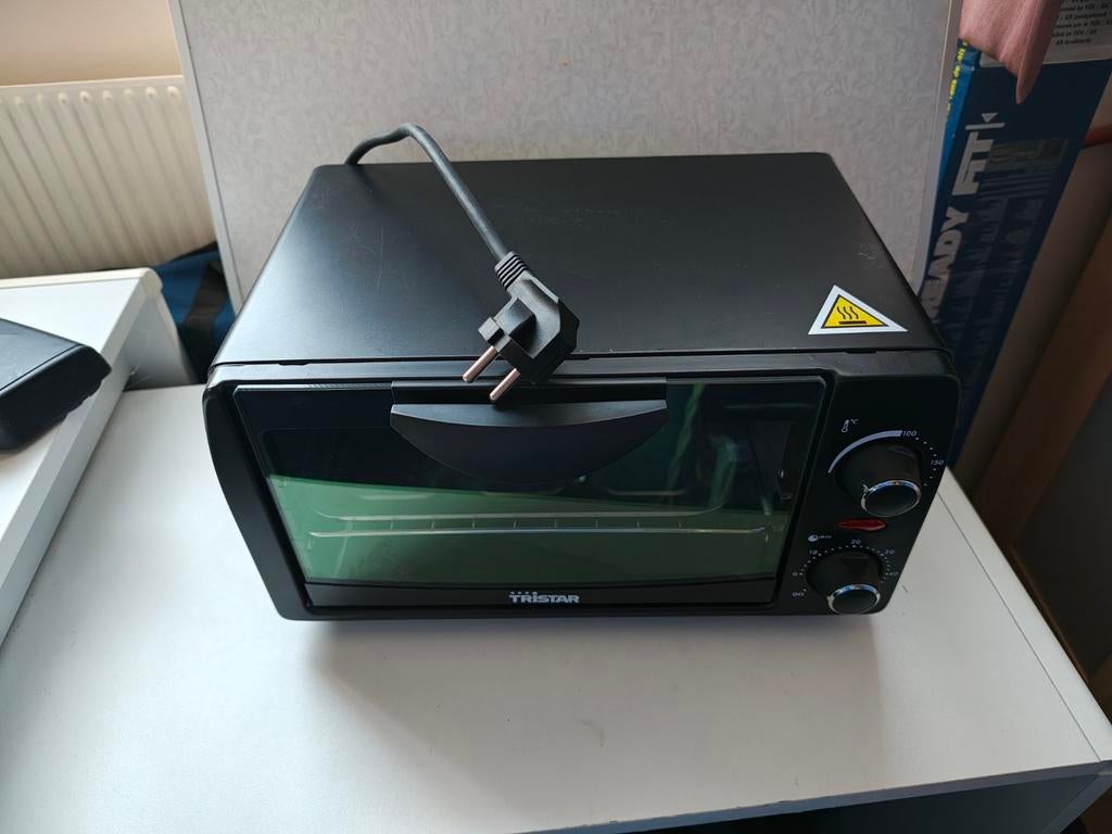 Compacte Tristar oven: ideaal voor camping of kleine keuken, Ophalen, Gebruikt, Vrijstaand, Oven