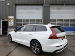 Volvo V60 2.0 B4 Automaat Plus Dark (bj 2024), Auto's, Volvo, Euro 6, 4 cilinders, 1634 kg, Wit