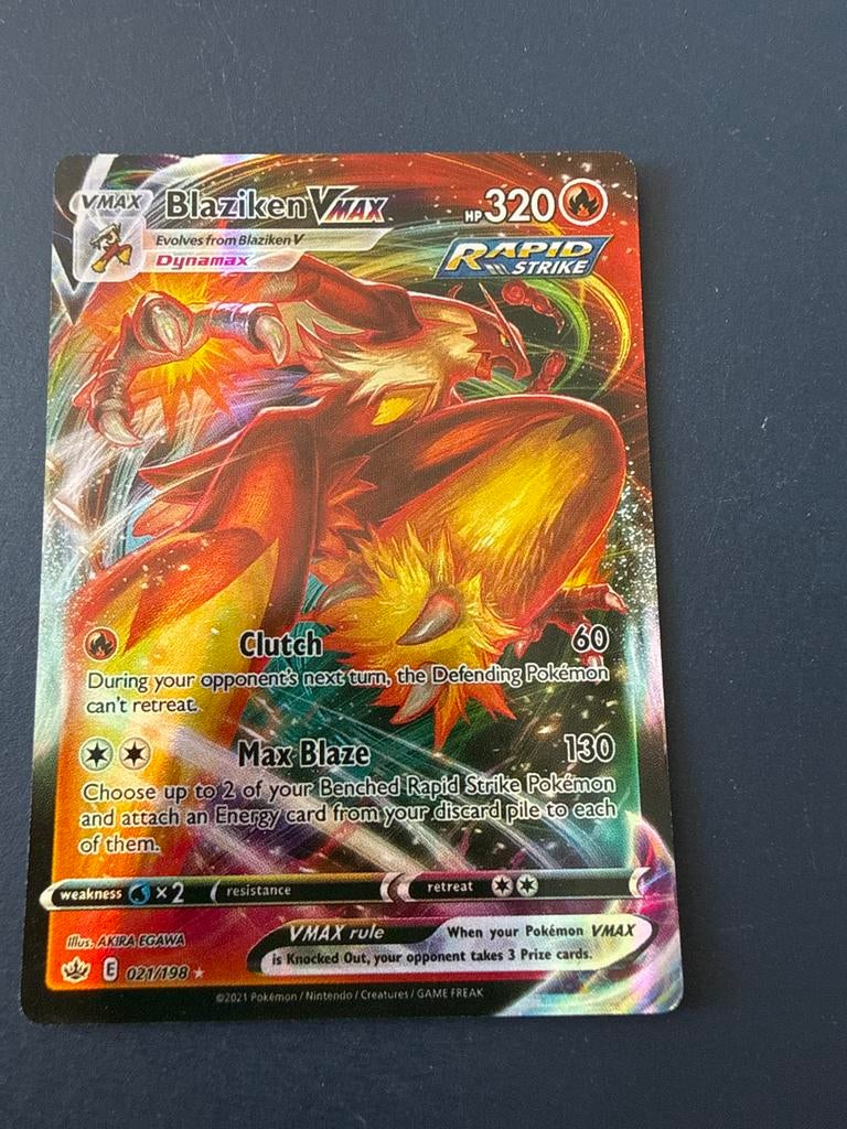 Pokémon Kaart: Blaziken VMAX (Rapid Strike) 021/198, Ophalen of Verzenden, Zo goed als nieuw, Losse kaart, Foil