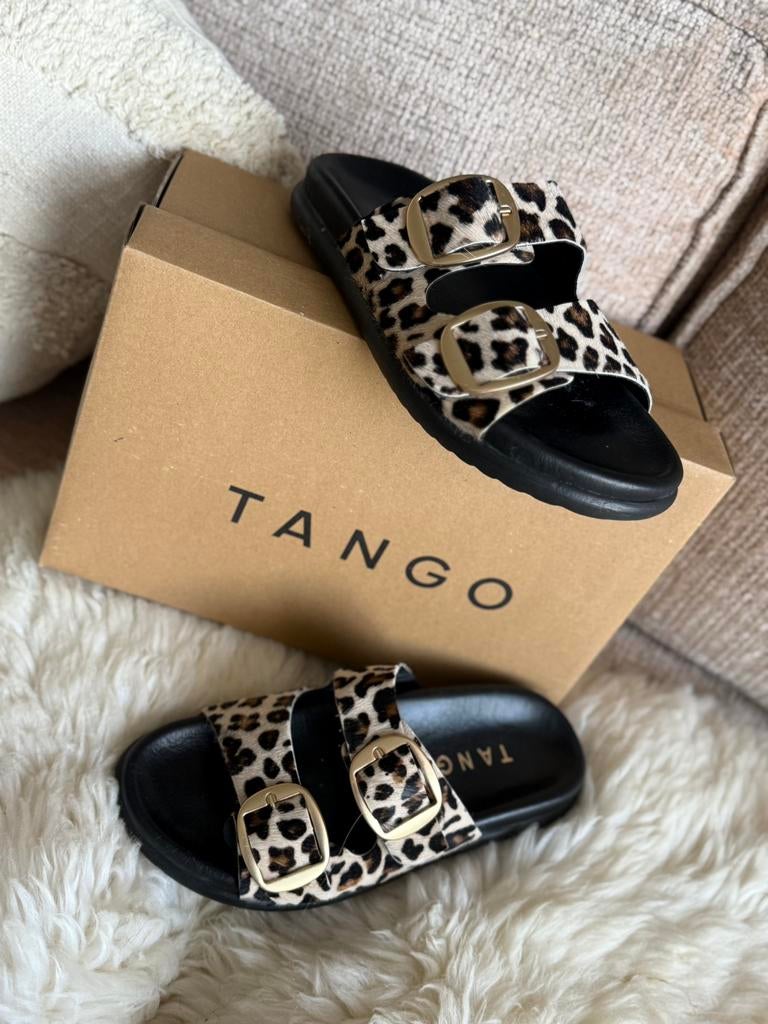 Tango leren panterprint sandalen slippers maat 38, Zwart, Zo goed als nieuw, Ophalen, Slippers