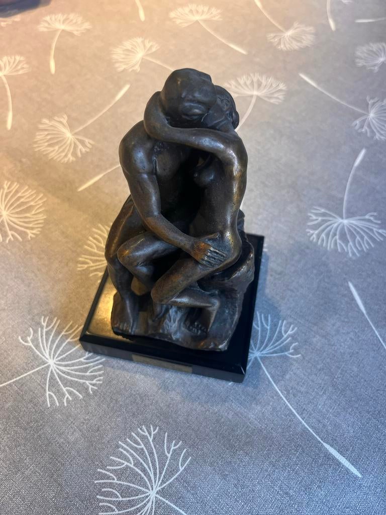 Bronzen beeld 'De Kus' naar het origineel van Rodin, Ophalen, Groep mensen, Minder dan 20 cm, Beeld