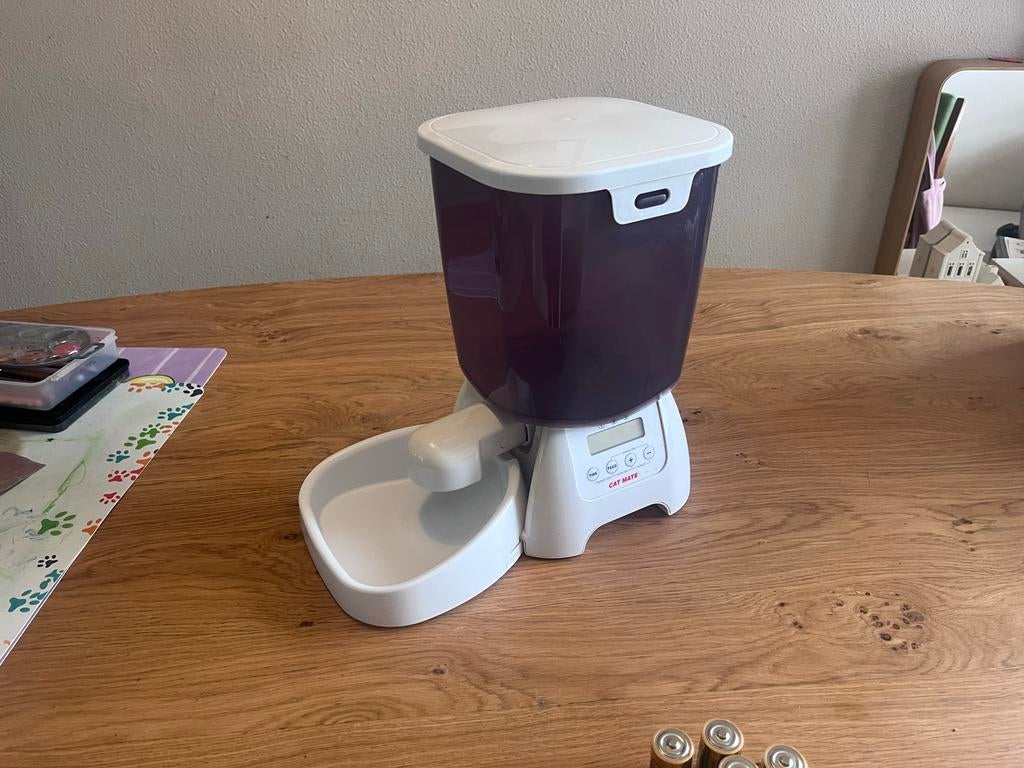 Cat Mate voerautomaat 3kg, Dieren en Toebehoren, Ophalen of Verzenden, Zo goed als nieuw