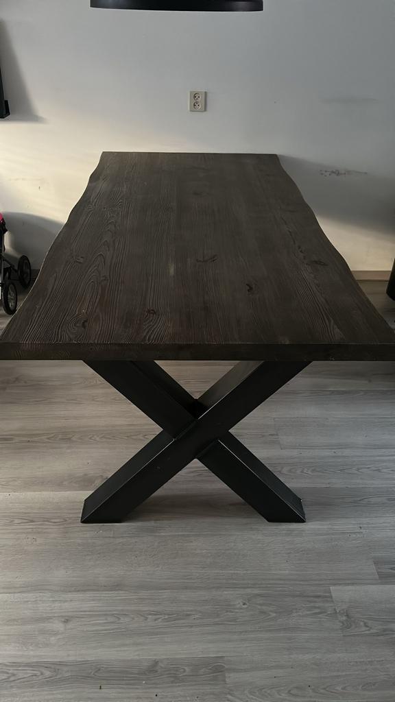 Eettafel Rough massief grenen met metalen X-poot, Gebruikt, 200 cm of meer, Vijf personen of meer, Grenenhout