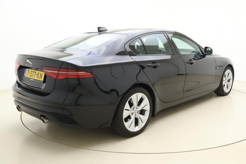 Jaguar XE 2.0 P250 SE | 1800 KG trekgewicht | Apple Carplay/, Auto's, Jaguar, Automaat, Achterwielaandrijving, 4 cilinders, LED verlichting