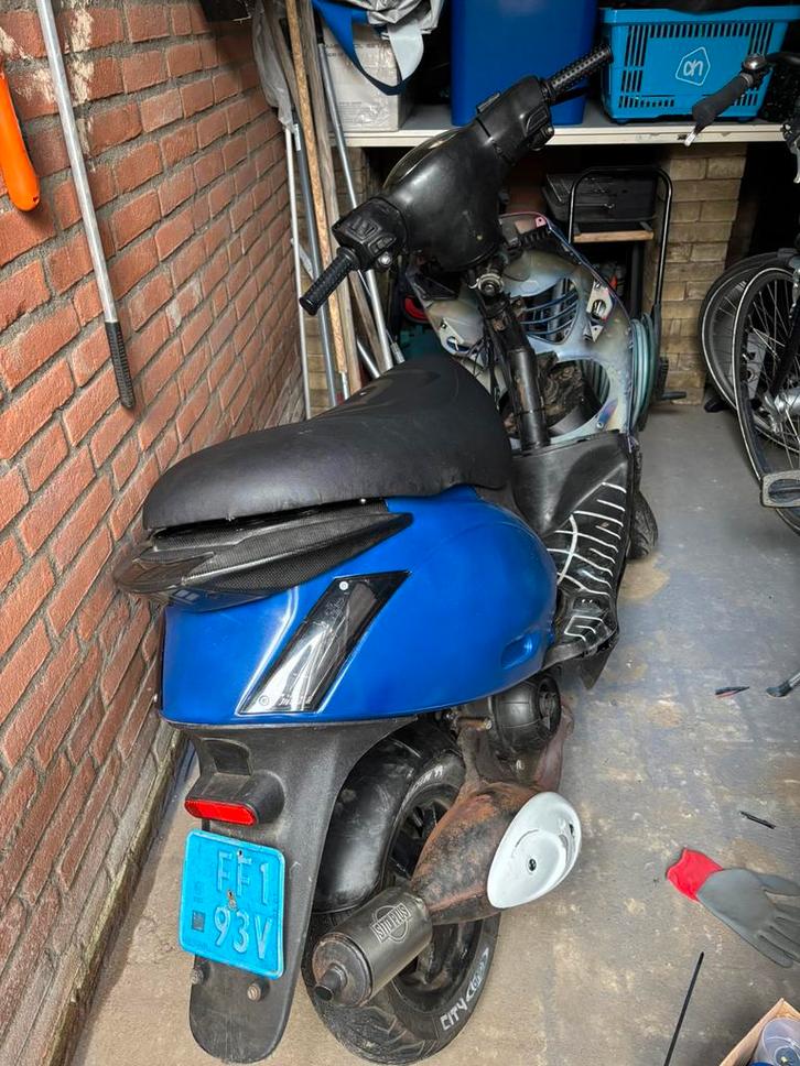 Piaggio Zip 70cc KOOP/RUIL, Fietsen en Brommers, Scooters | Piaggio, Zo goed als nieuw, Zip, Tweetakt, Ophalen