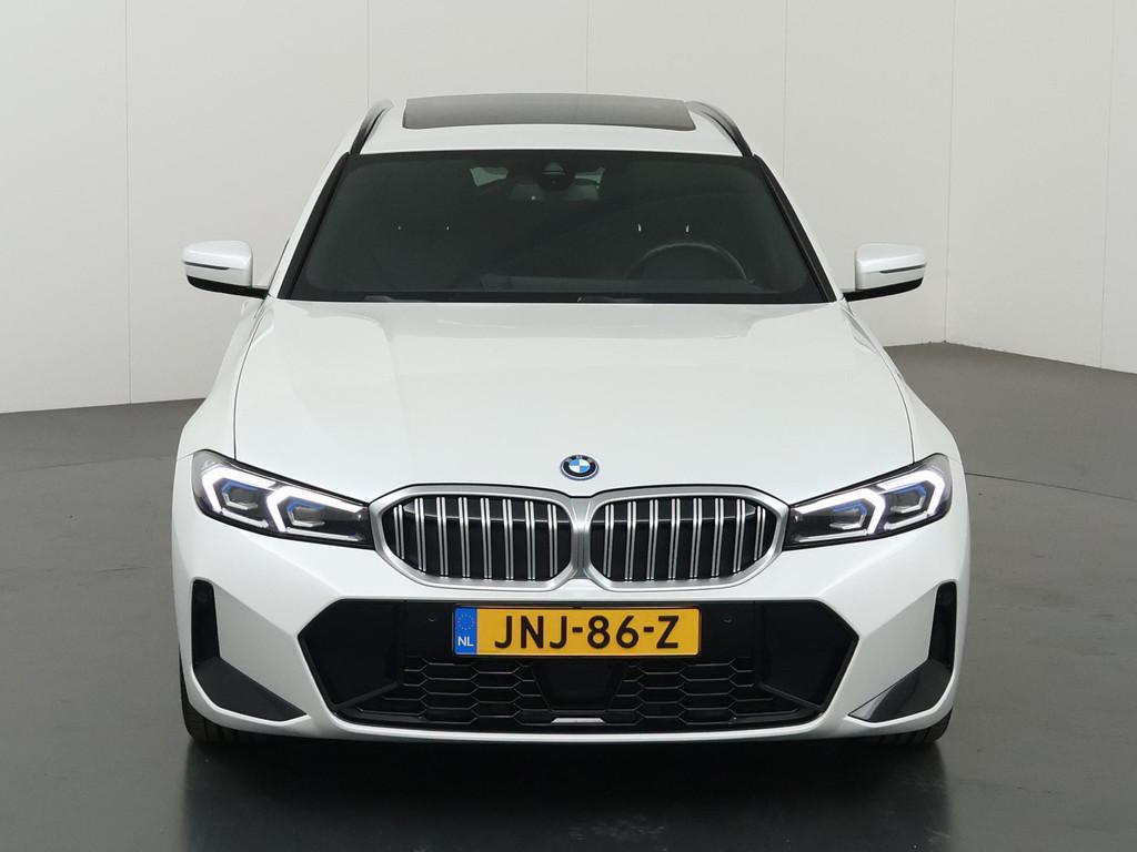 BMW 3-serie Touring 330e | Panoramadak | Elek. Sportstoelen, Auto's, BMW, 1998 cc, Gebruikt, Euro 6, 4 cilinders