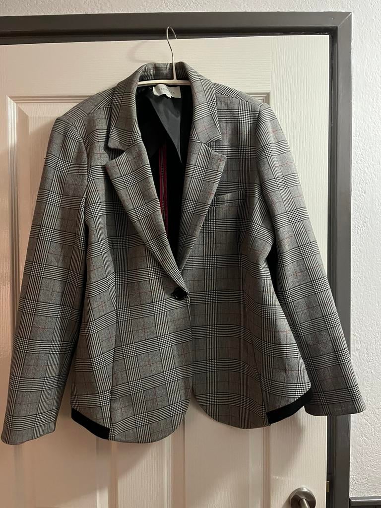 Mooi jasje van Promiss maat 44, Kleding | Dames, Zwart, Maat 42/44 (L), Nieuw, Ophalen of Verzenden