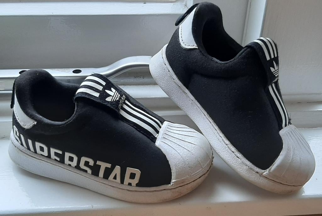 Adidas ortholite foam Schoenen maat 24, Adidas, Jongen of Meisje, Schoenen, Ophalen of Verzenden
