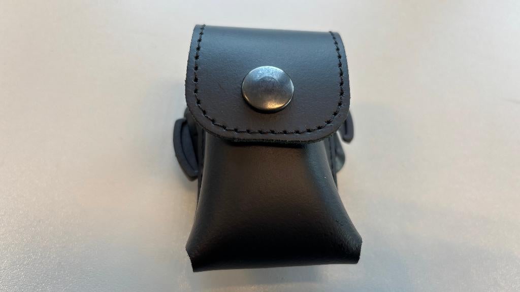 GRATIS!! Leren mini tasje met riemclip, Ophalen, Nieuw, Zwart, Overige typen