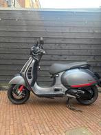 Vespa 300 GTS 1e eigenaar 2021 3418 km Nd Motor veel opties, Scooter, 300 cc, Particulier, Minimaal motorrijbewijs A2