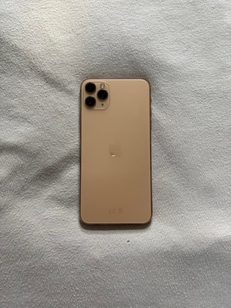 iPhone 11 pro max, Telecommunicatie, Mobiele telefoons | Apple iPhone, Ophalen of Verzenden, 64 GB, Met simlock, 68 %