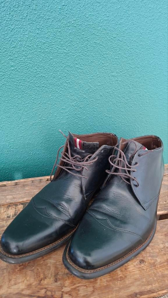 Floris van Bommel 10,5, Ophalen of Verzenden, Zo goed als nieuw