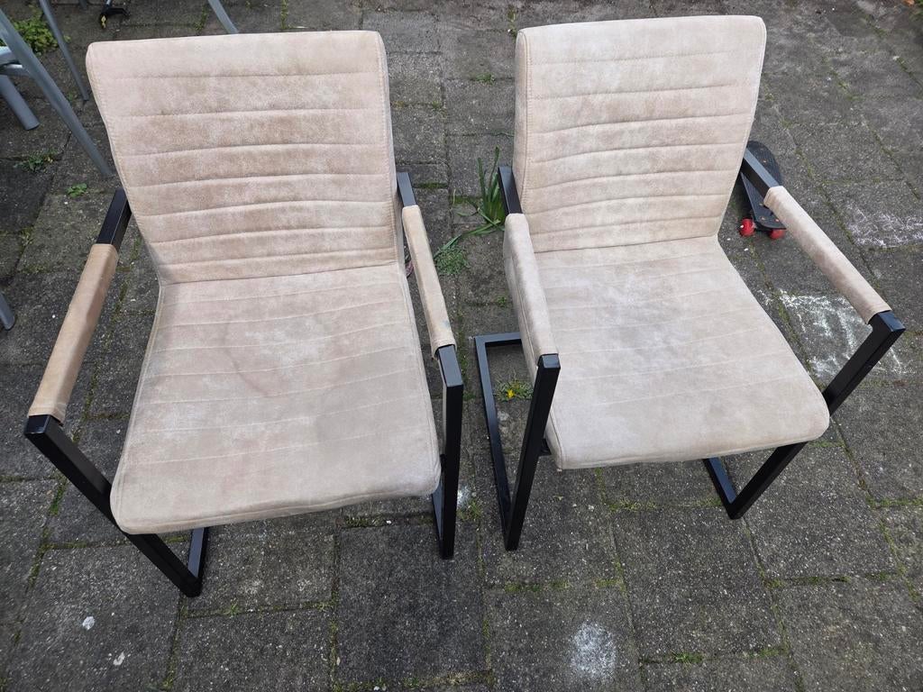 Eetkamerstoelen, Ophalen