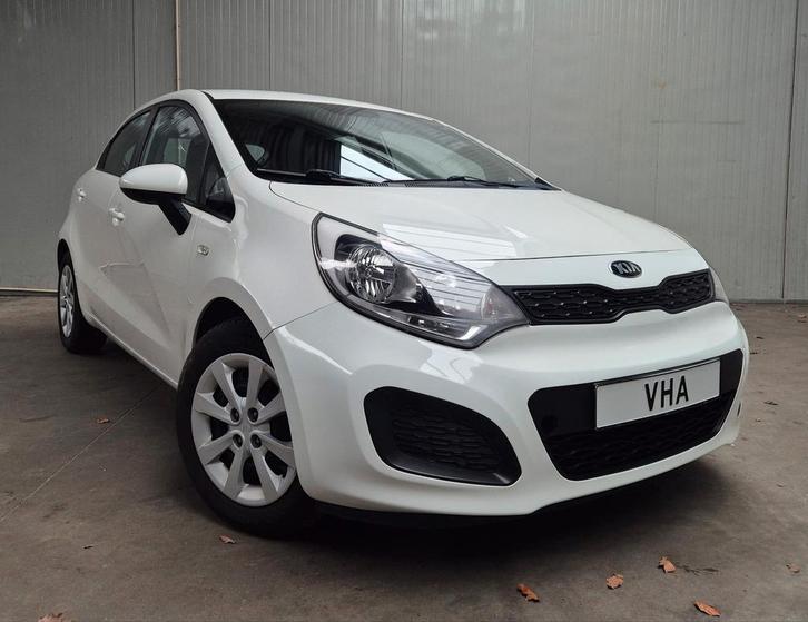 Kia Rio Comfortline 1.2 CVVT 5DRS 2014 Wit, Auto's, Kia, Bedrijf, Rio, ABS, Airbags, Airconditioning, Centrale vergrendeling, Elektrische buitenspiegels