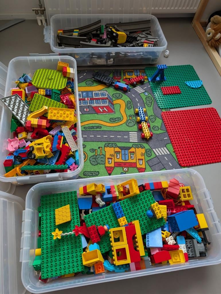 Grote partij Duplo met treinrails en grondplaten, Ophalen, Gebruikt, Duplo