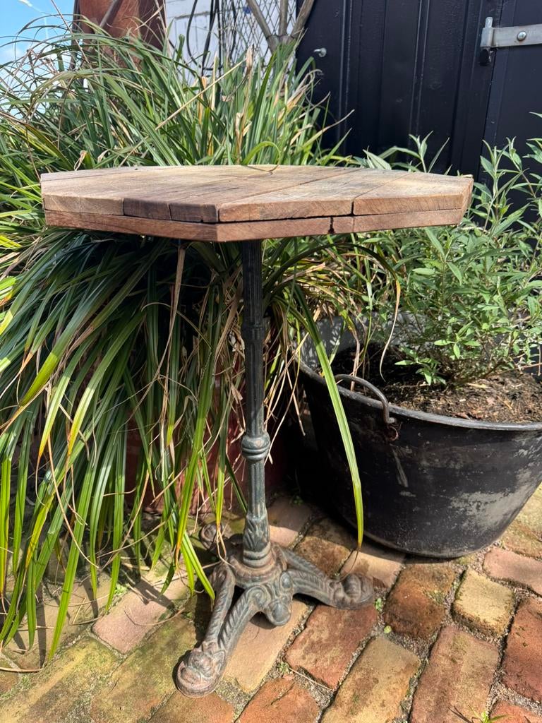 Buitentafeltje tafeltje gietijzer hout, Ophalen